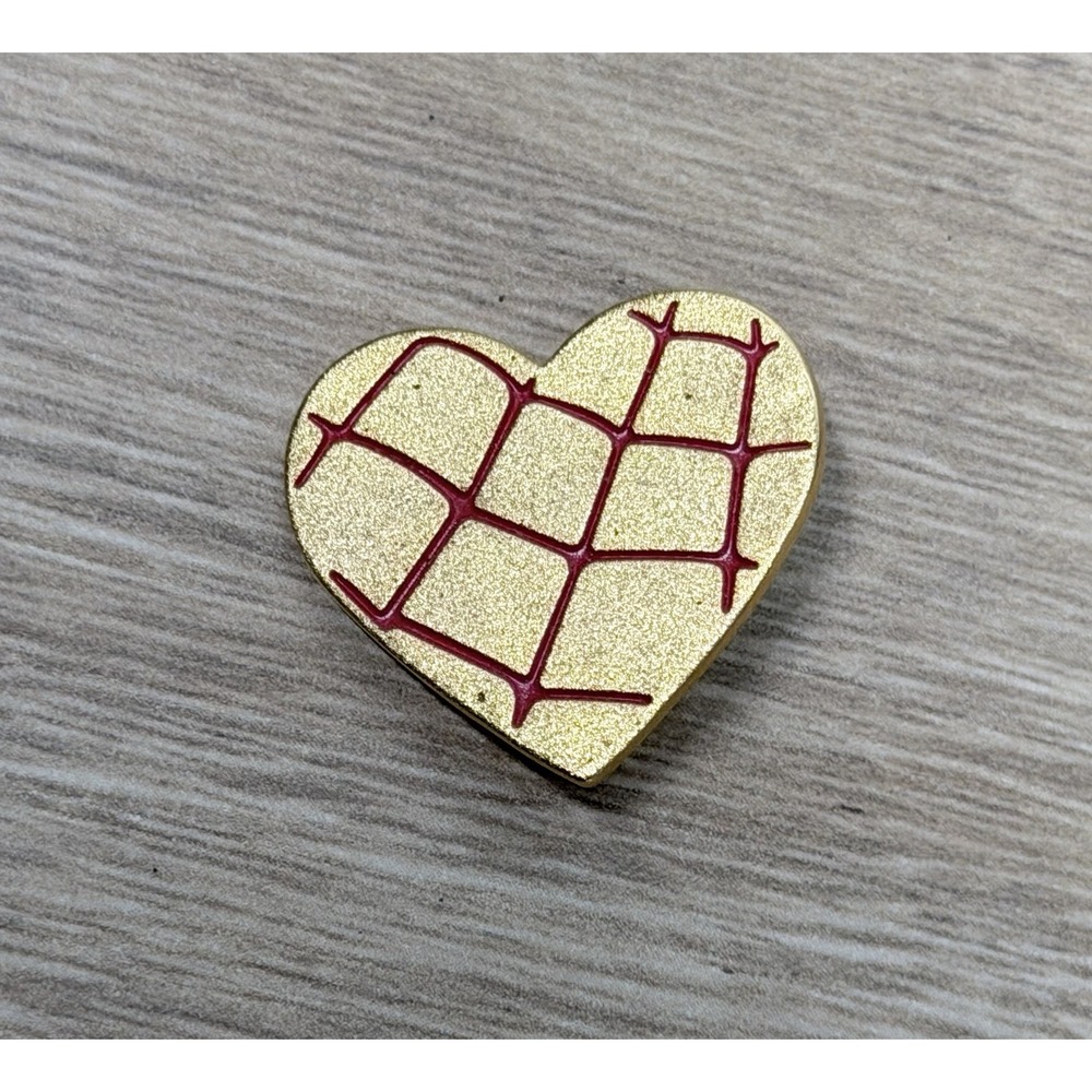 Vintage Gold Tone Heart Brooch Red Grid Pattern Retro Spiderweb Indie Y2K Pin